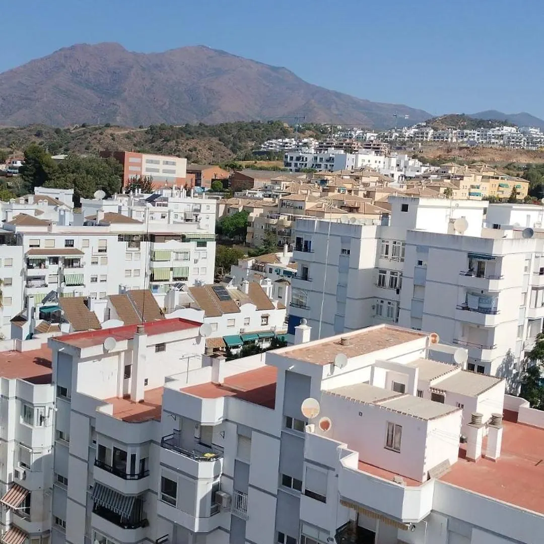 Habitacion Con Vistas Preciosas En Piso Compartido Εστεπόνα